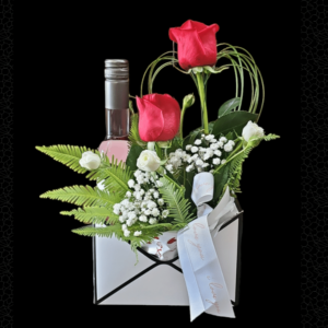 Fondness envelope arrangement