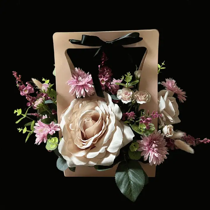 brown rose arrangement